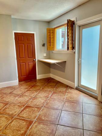Spacious studio-efficiency For Rent (Kendall), image 3