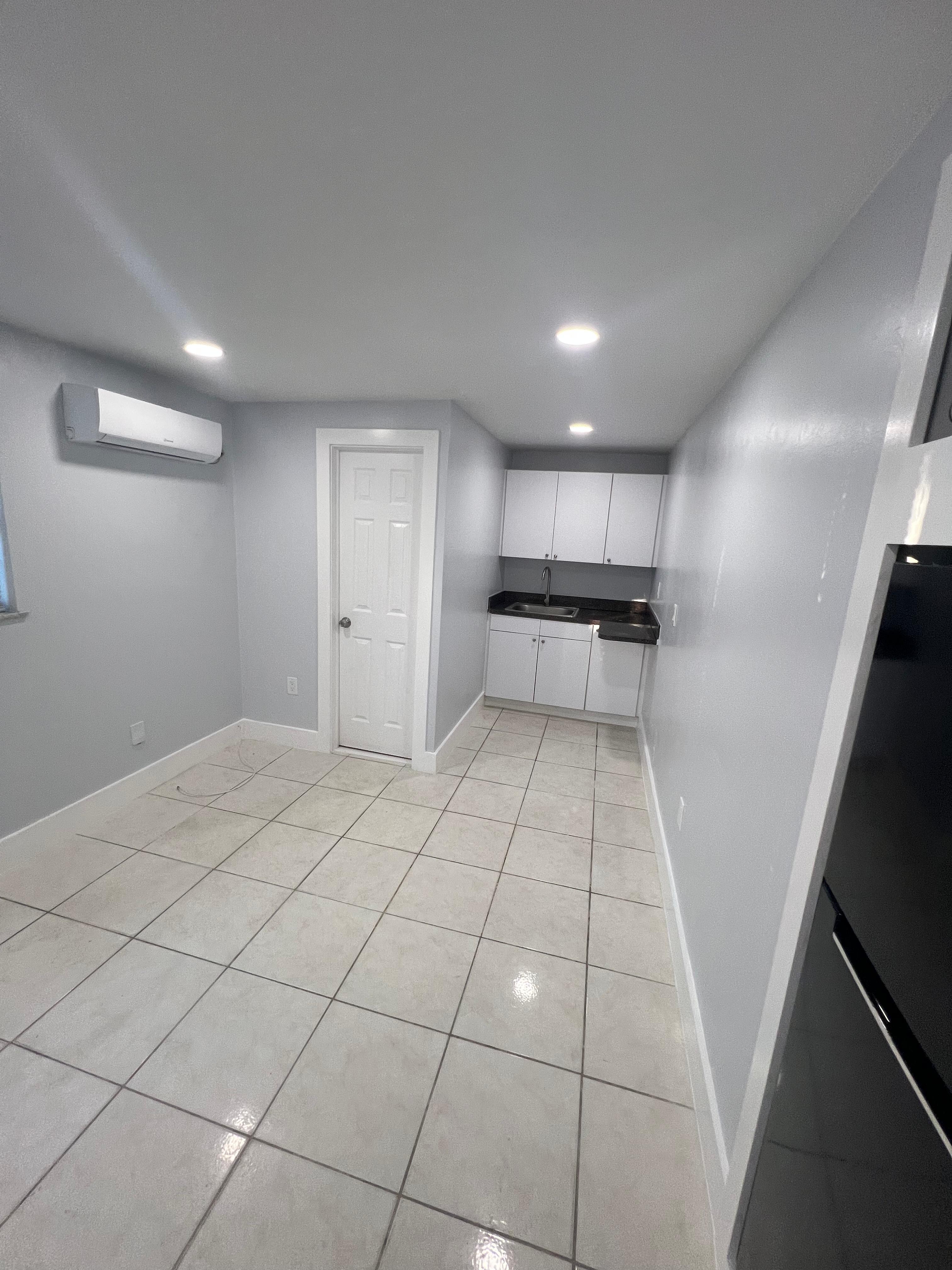 Efficiency for rent, image 4
