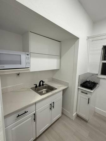 Efficiency for rent, image 5