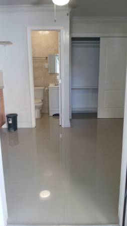 Efficiency with kitchen for rent, image 2