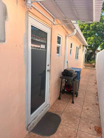 For rent efficiency in Hialeah 33010, image 5