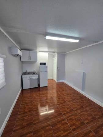 Efficiency for rent, image 6