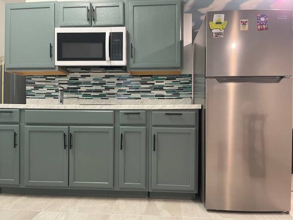 $1,400 – Private 1 Bedroom / 1 Bathroom – Utilities Included, image 4