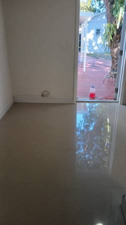 Efficiency with kitchen for rent, image 3
