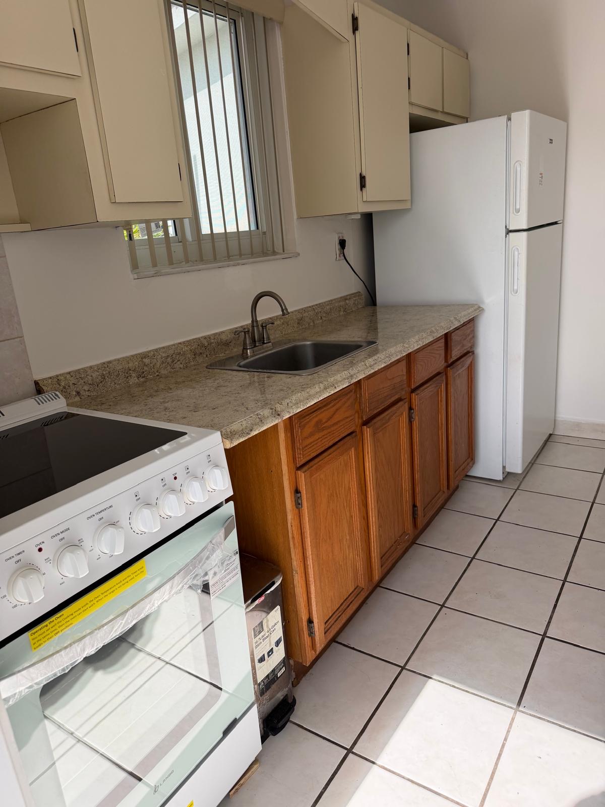 Private Efficiency in Westchester Near FIU – $1,250, image 2