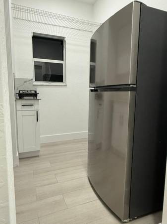 Efficiency for rent, image 4