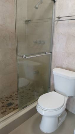 Efficiency with kitchen for rent, image 4