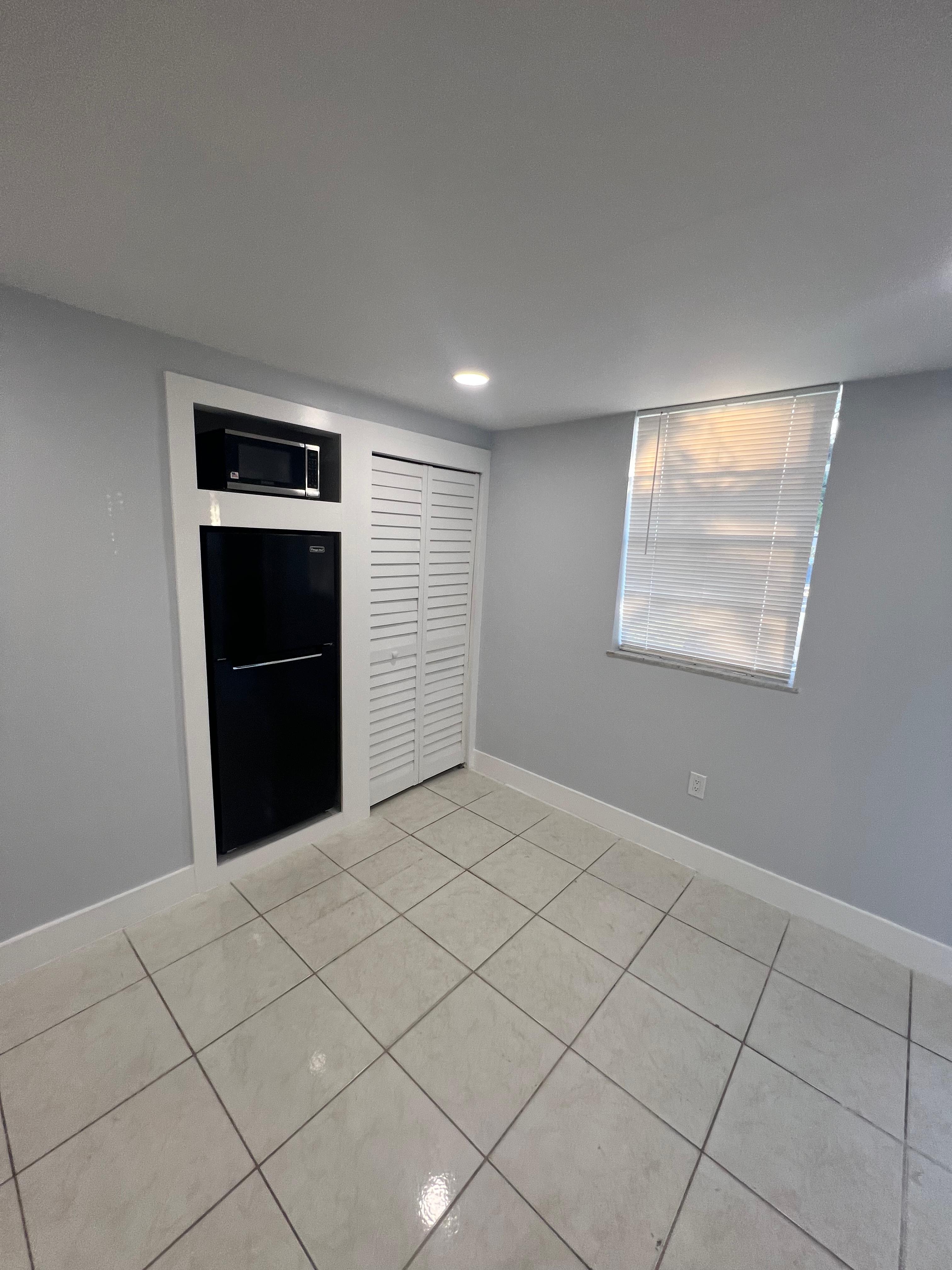 Efficiency for rent, image 5