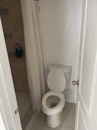 Efficiency for rent, image 6