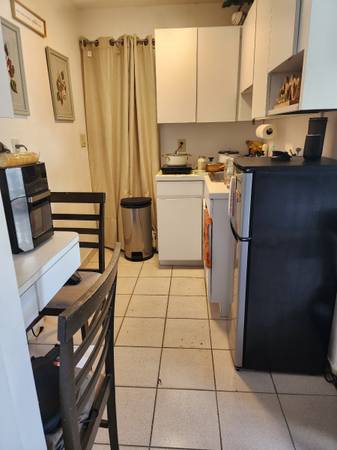 Efficiency for rent, image 6