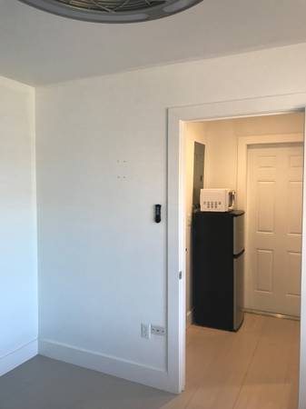 Efficiency Flagler and 102 ave Efficiency Con Entrada Independiente - apts/housing for rent - apartment rent -..., image 4