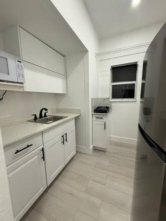 Efficiency for rent, image 3