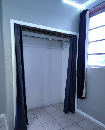 Efficiency for rent in Hialeah, FL 1,200 a month se habla espaniol, image 2