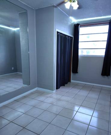 Efficiency for rent in Hialeah, FL 1,200 a month se habla espaniol, image 1