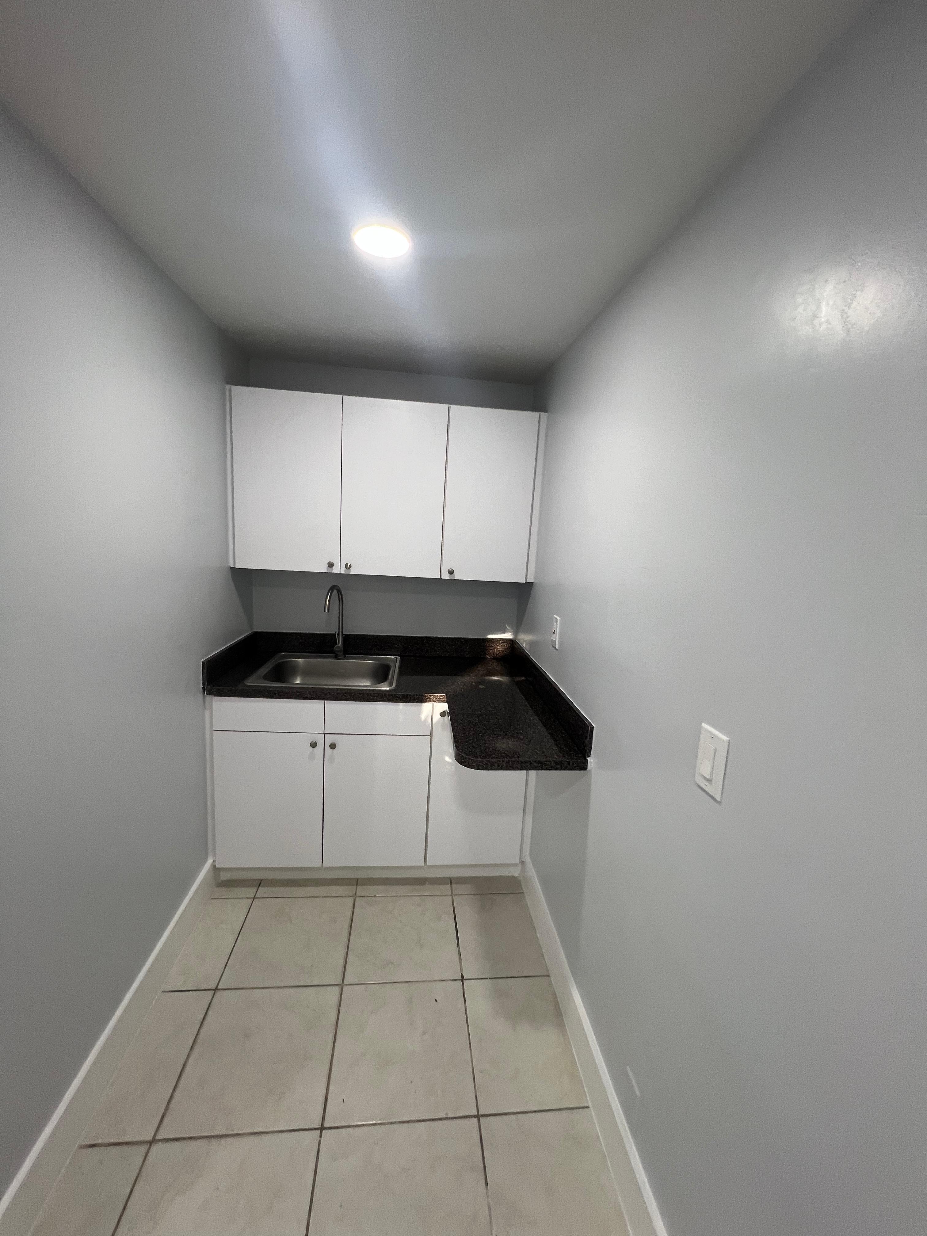 Efficiency for rent, image 6